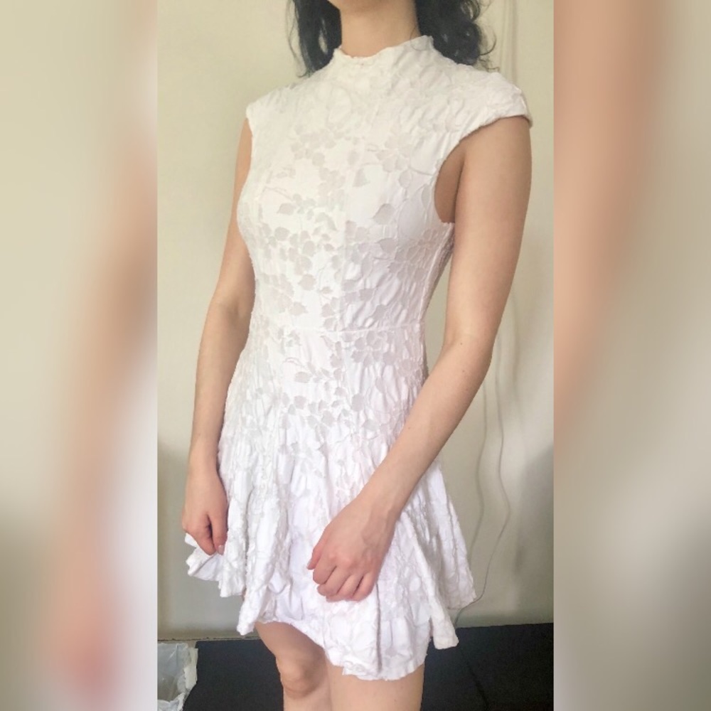 Free People mock neck mini dress 🌾